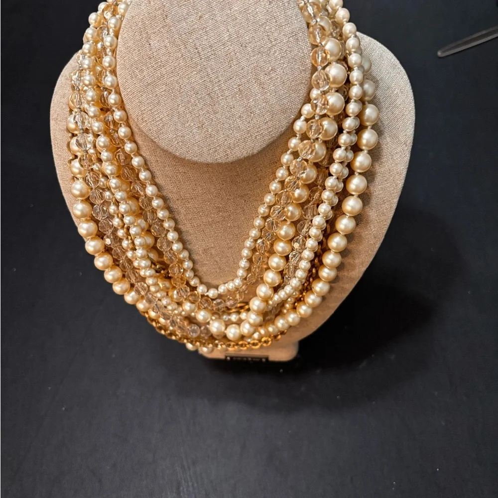 Elegant Multi-Strand Pearl and Gold Necklace - Picture 7 of 13